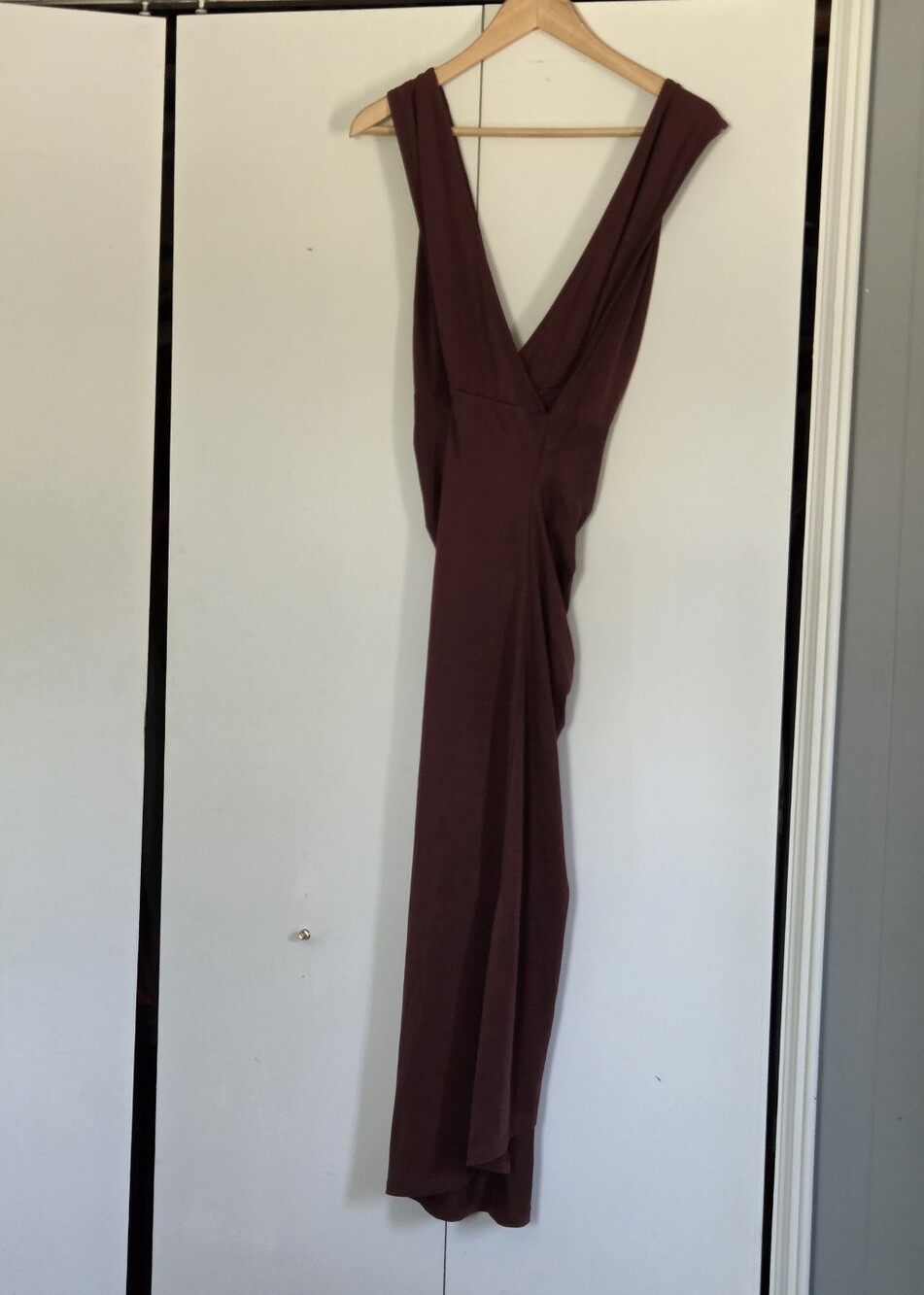 Anthropologie Ruched V-Neck Maxi Dress in Deep Wine - Picture 3 of 4